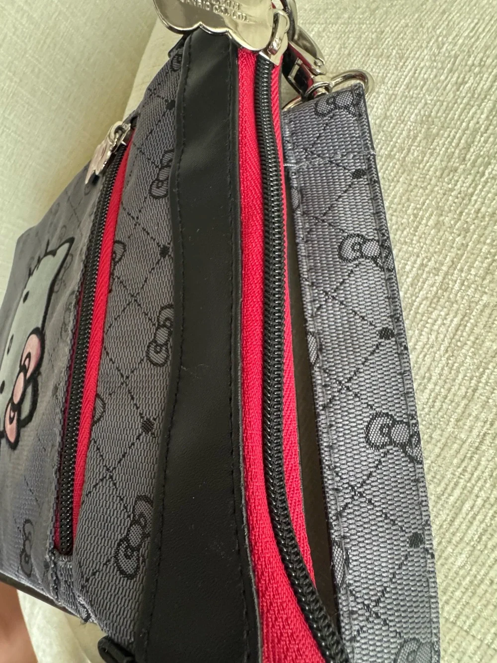 Sanrio Hello Kitty Crossbody Bag Gray Black Red Bow Shoulder Purse 2013